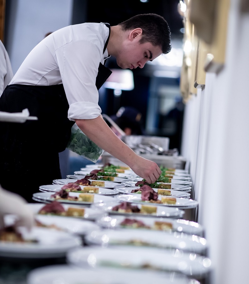 What Is Expected From Commis de Cuisine